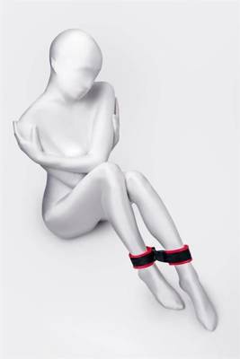 Delikatne Kajdanki Na Kostki - Anonymo Ankle Cuffs No 0156 Red&Black